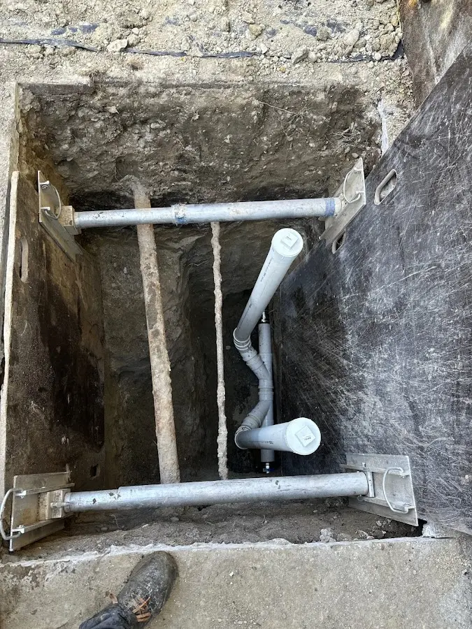 Experienced plumber completing Gas Line Repair work in Lakeland